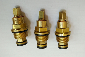 Кран-букса М18х1 резина, квадрат, КБР-035/1