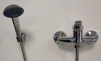 "ARGOTECH" 3506 ECHO Смеситель для душа:картридж 35 мм, латунь-хром, однорычажный, настенный, шланг,